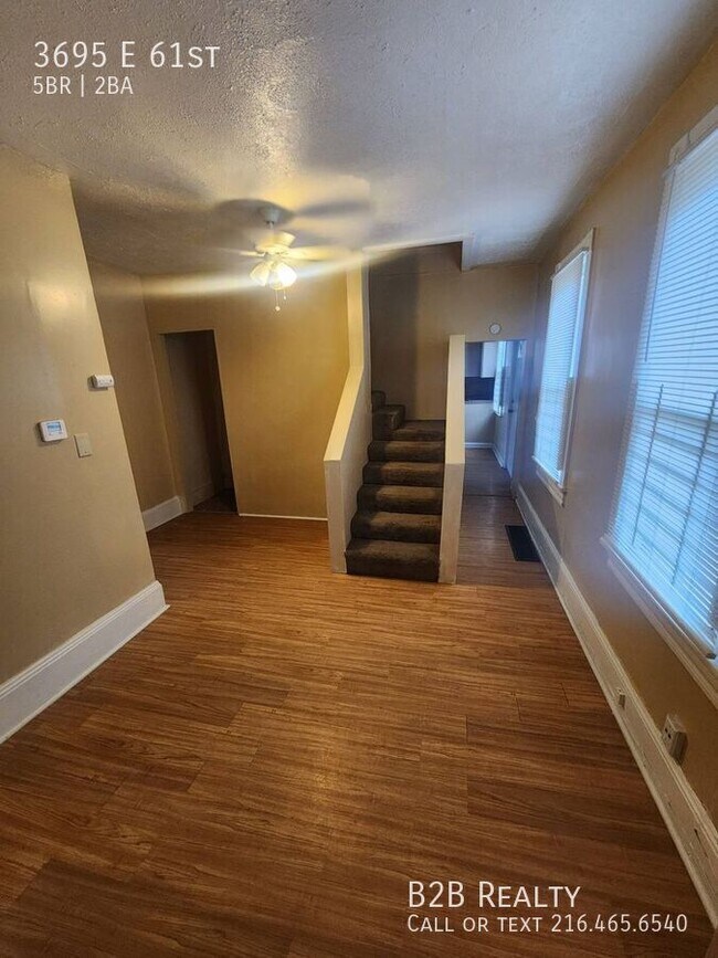 Foto del edificio - 3695 E 61st-