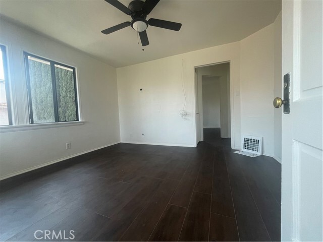 Foto del edificio - 3727 Lime Ave
