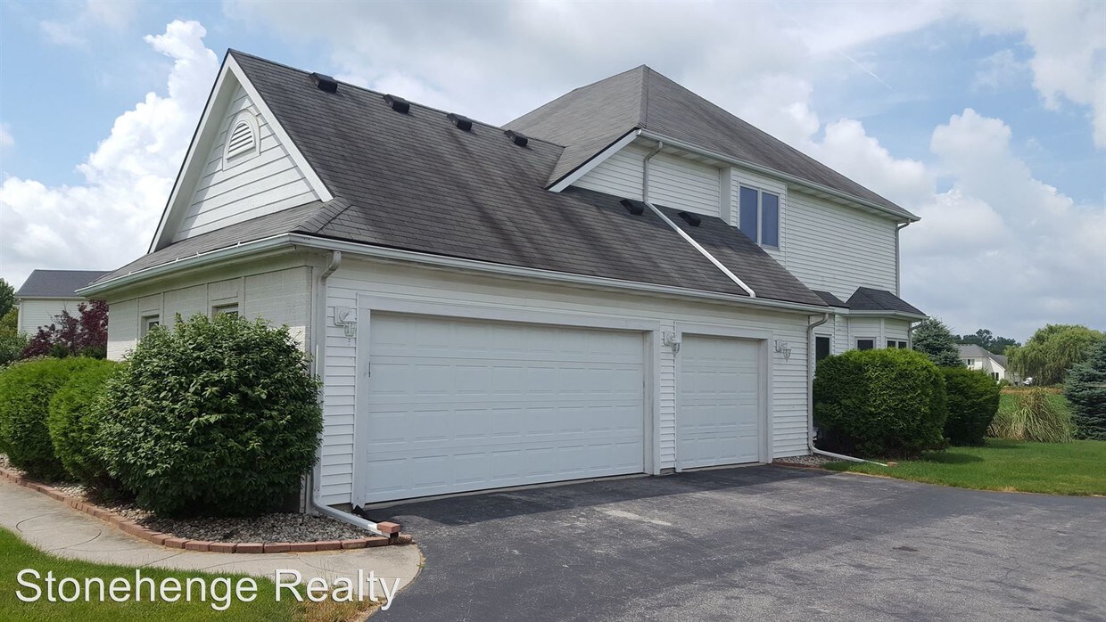 Primary Photo - 3036 Stonegate Dr