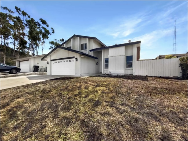 Building Photo - 5989 Chaumont Dr