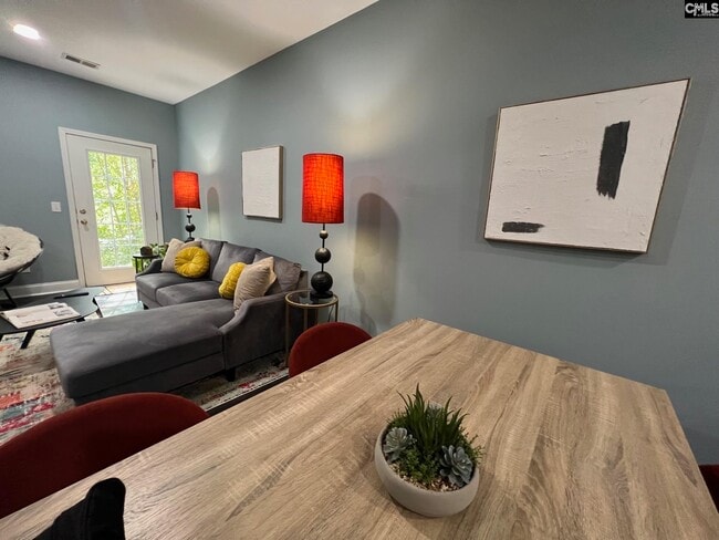 Building Photo - 1911 Wayne St