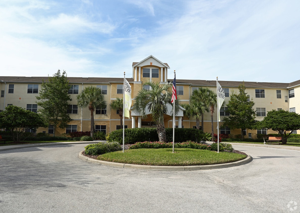 Lexington Club at Renaissance Square Apartments Clearwater, FL