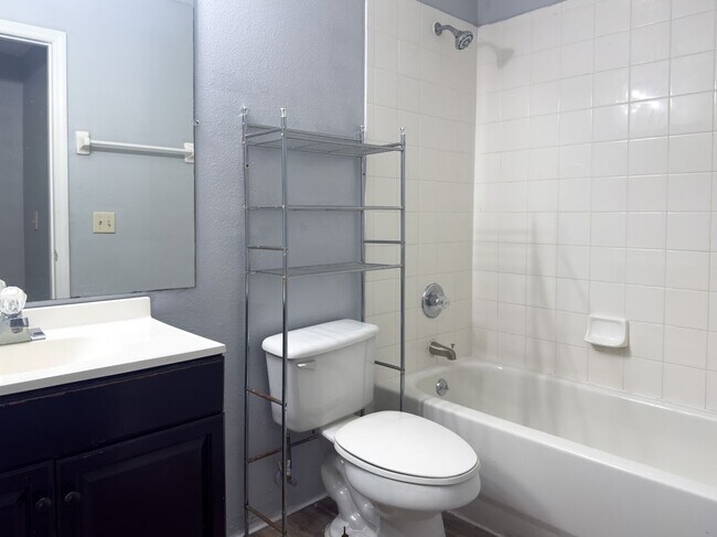 Foto del edificio - 515 Orchid Dr