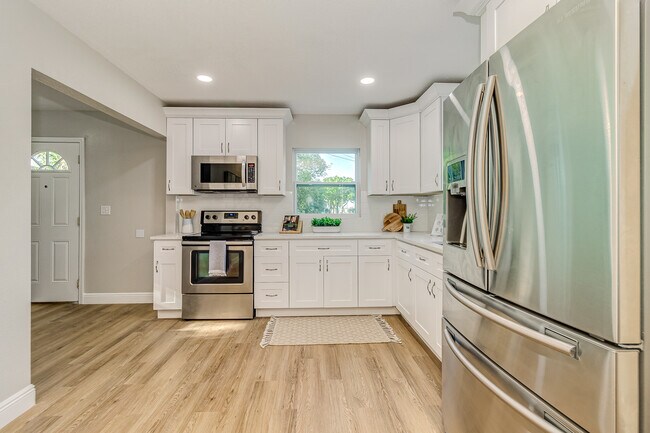 Foto del edificio - 516 Mabel Ave