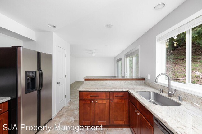 Building Photo - 4 br, 3 bath House - 13250 235th Place SE