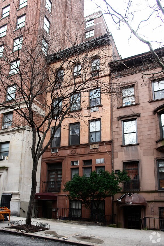 Building Photo - 238 W 71st St