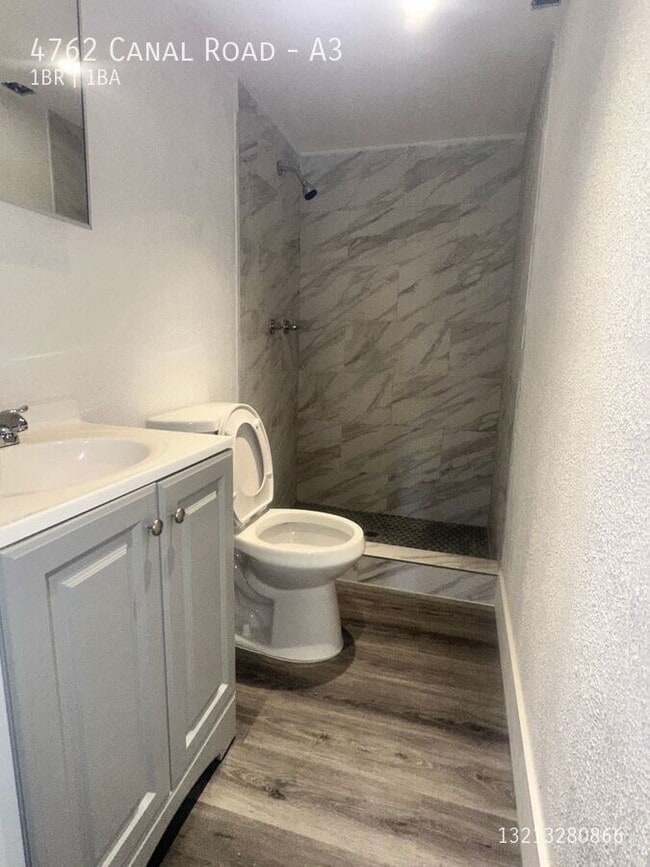 Foto del edificio - 4762 Canal Rd