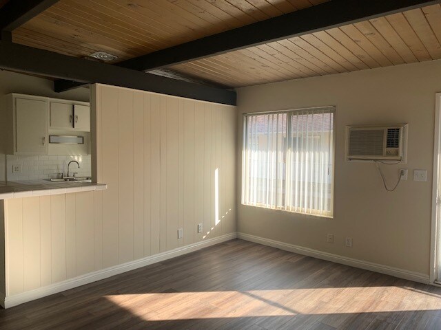 Foto del edificio - 1100 S Marengo Ave