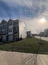 Building Photo - 635 Eking Green Dr
