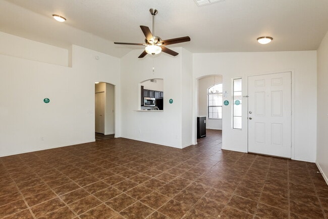 Building Photo - 13362 W Mauna Loa Ln