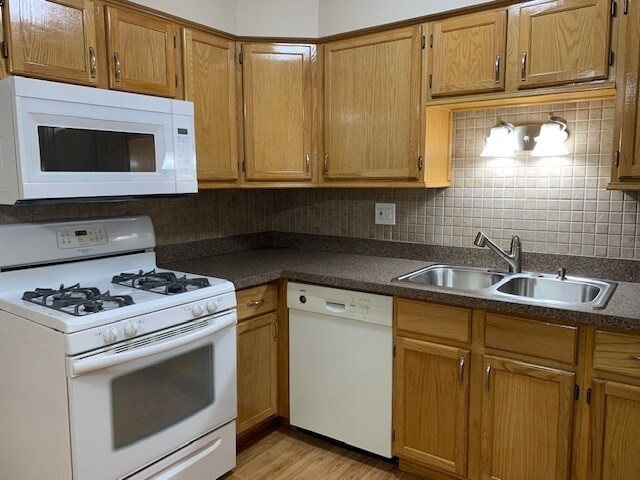 Primary Photo - 17220 71st Ave