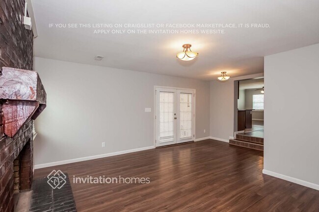 Building Photo - 521 S Little Texas Rd