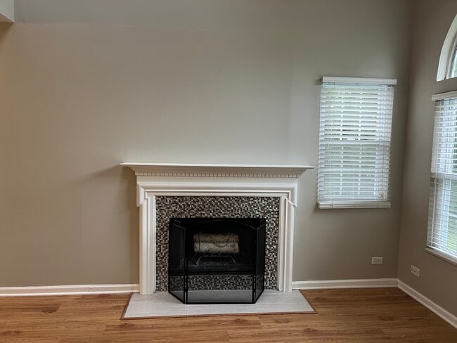 Building Photo - 447 Kilkenny Ct