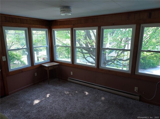 Building Photo - 64 Winter Ave