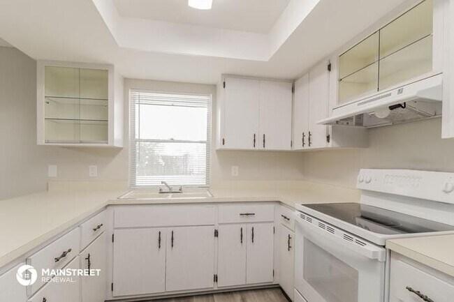 Building Photo - 3808 SE 2nd Pl, Cape Coral, FL 33904