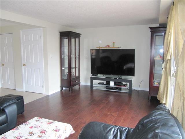 Photo du bâtiment - 98 Mountain Laurel Cres