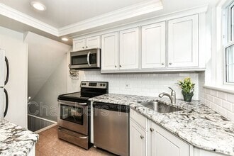 Building Photo - 4817 S 28th St