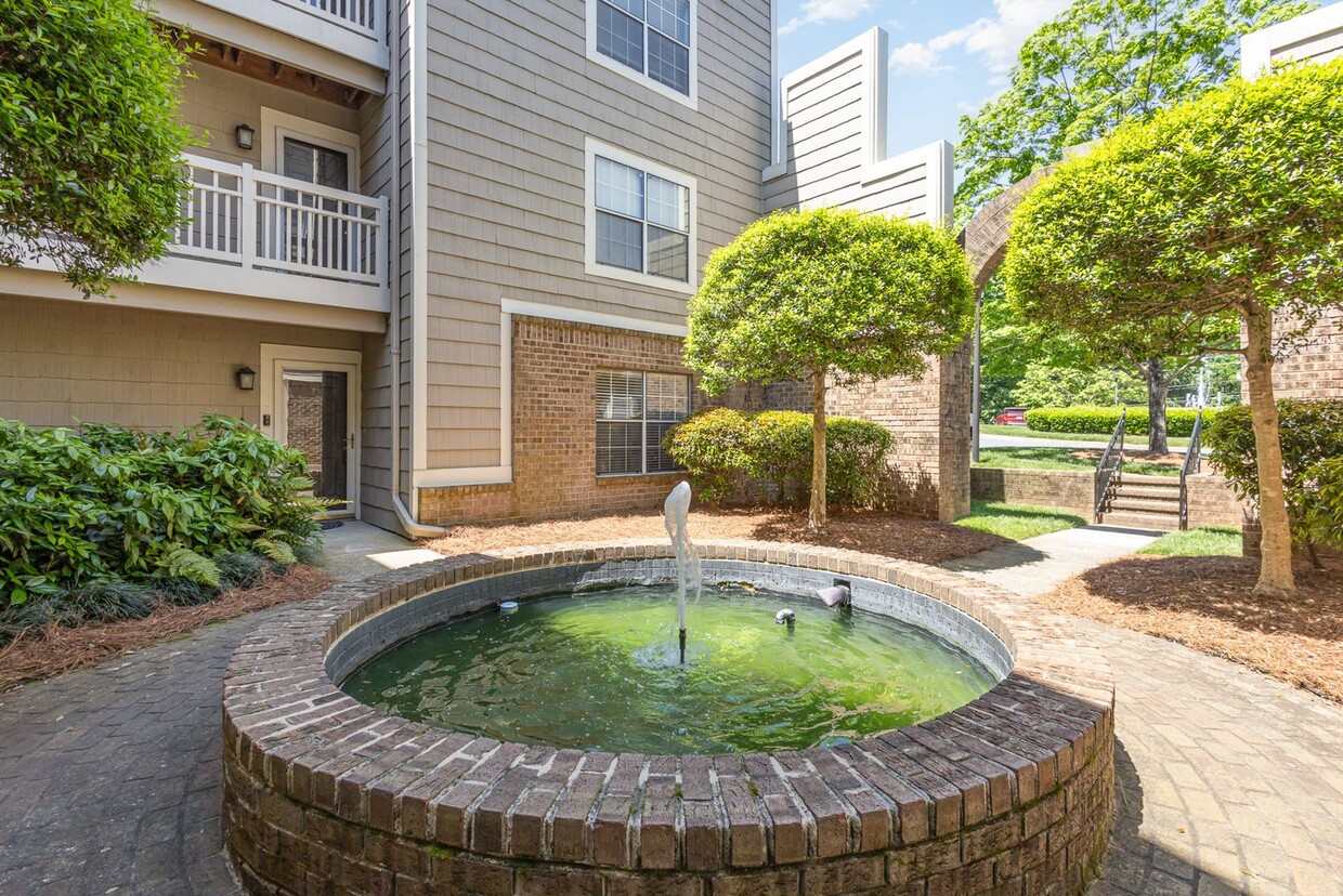 5011 Sharon Rd Unit F, Charlotte, Nc 28210 - Condo For Rent In 