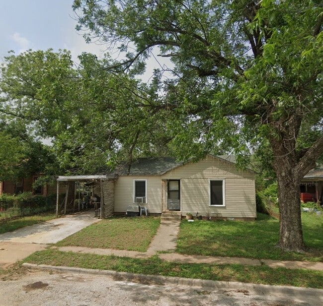 Building Photo - 508 Medcalf Dr