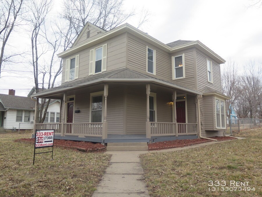 Primary Photo - 1203 N Main St