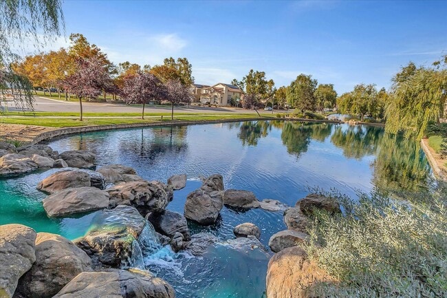 Building Photo - Bright 3 Bedroom Home with High Ceilings in Desirable San Jose Neighborhood