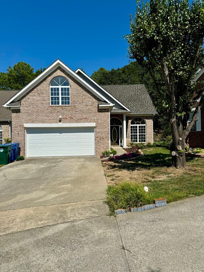 Building Photo - 2663 Kingsley Ct