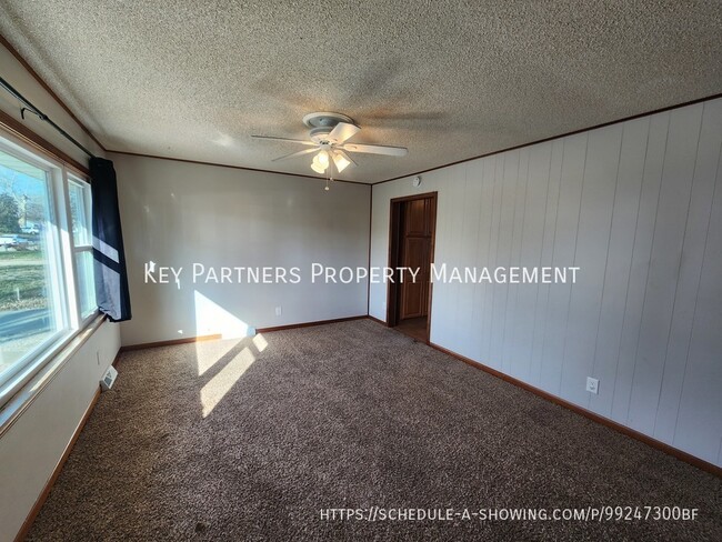 Building Photo - 12906 W 92nd - Spacious Ranch!