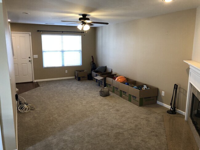 Building Photo - 313 Killian Way