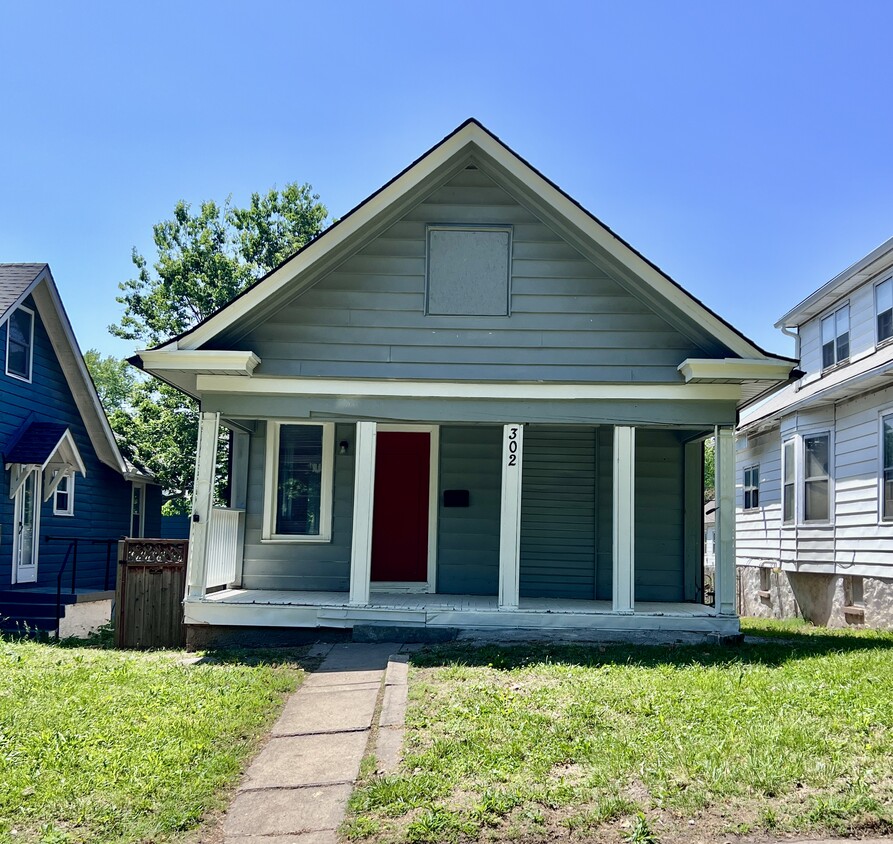 Foto principal - 302 N Oakley Ave