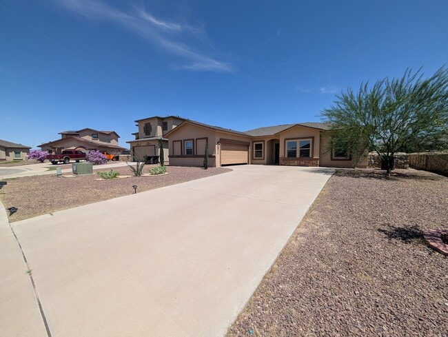 Foto del edificio - 5604 New Castle Ct