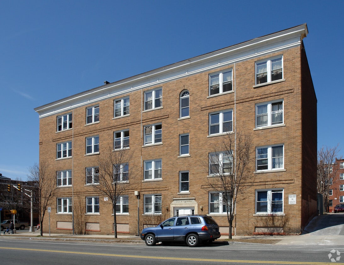 171 Sargeant St, Holyoke, MA 01040 Apartments in Holyoke, MA