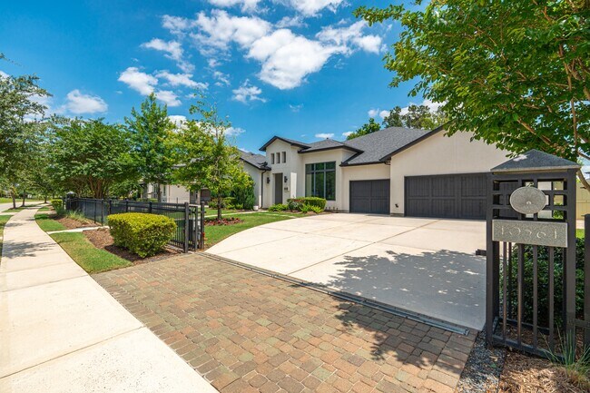 Building Photo - 10561 Lake Palmetto Dr