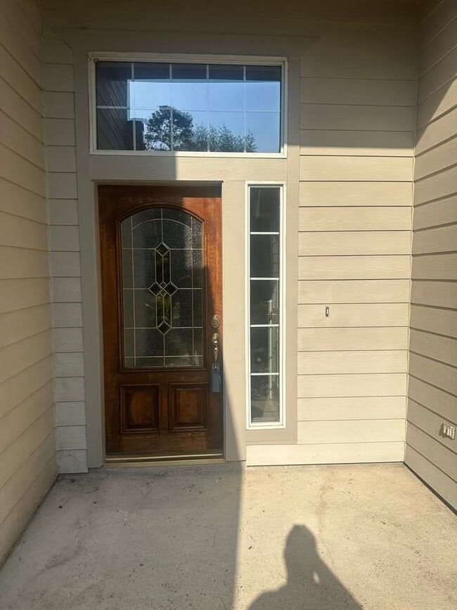 Building Photo - 127 W Burberry Cir