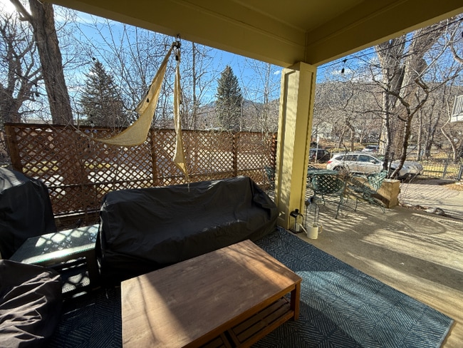 Building Photo - 557 Pearl St