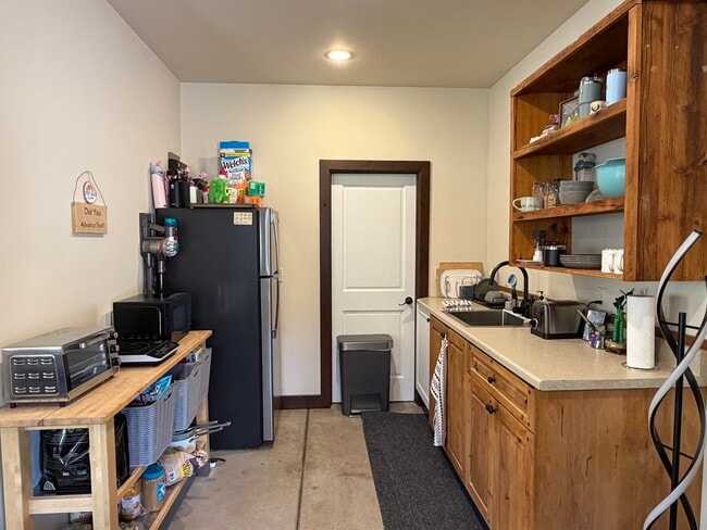 Building Photo - 107 Pinyon Mesa Dr