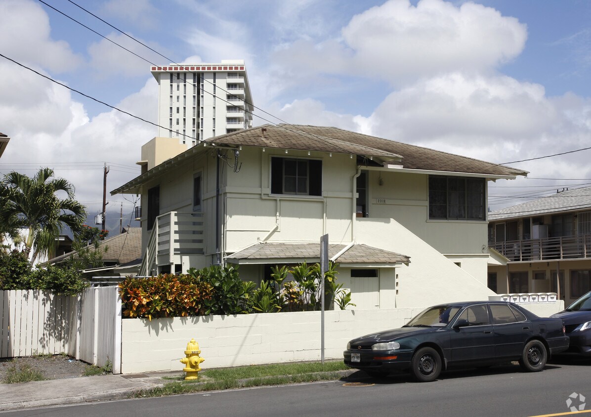 Building Photo - 2310 Fern St