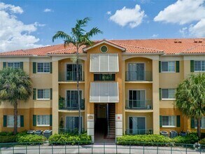 Building Photo - 7330 NW 114th Ave