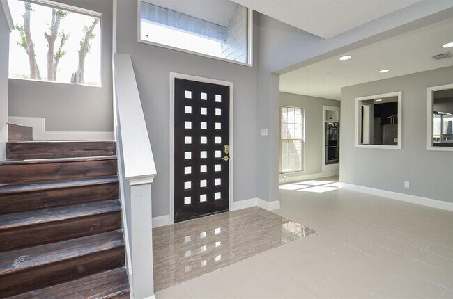 Foto del edificio - 12410 Rocky Knoll Dr