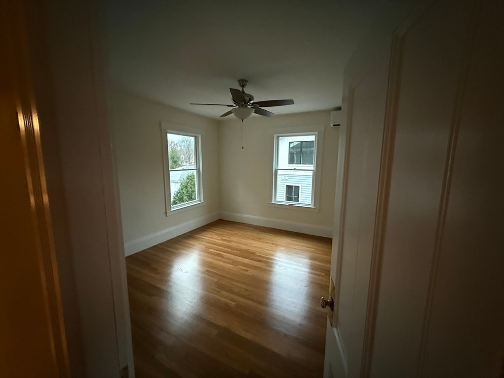 Building Photo - 33 Parsons St