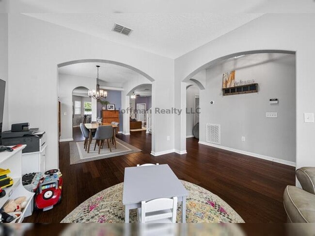 Building Photo - Stunning Renovated Home with EV Charger in...
