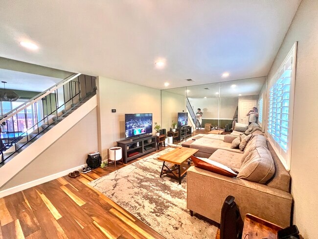 Building Photo - 3673 Carrigan Common