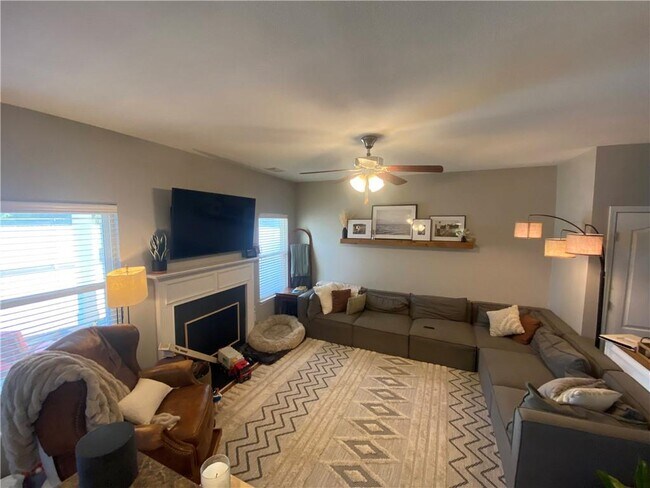 Foto del edificio - 41 Highland Pointe Cir W