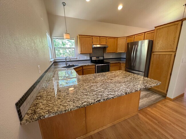 Foto del edificio - 5201 Trappers Creek Ct