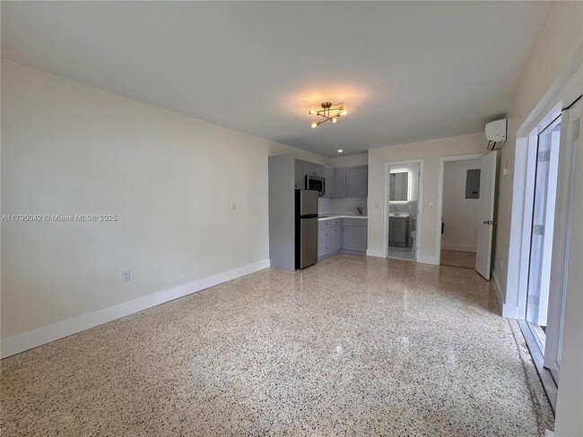 Foto del edificio - 7135 SW 22nd St