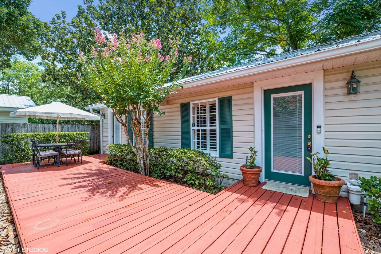 Primary Photo - Spacious Cottage in College Park