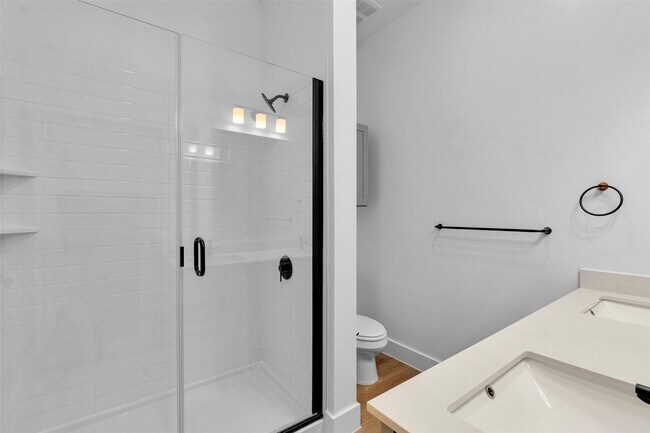 Foto del edificio - 1896 Bernard St