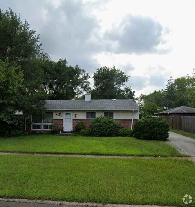 Apartments for rent in Markham IL with Yard 2 Rentals