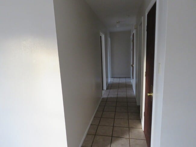 Foto del edificio - 192 Crescent Creek Ln