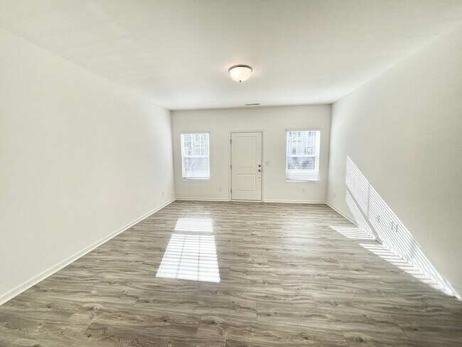 Foto del edificio - Charming Townhome Community in Mooresville...