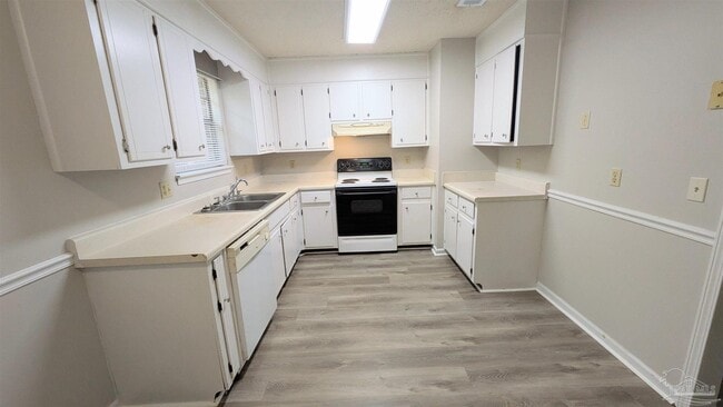 Foto del edificio - 4233 W Avenida De Golf